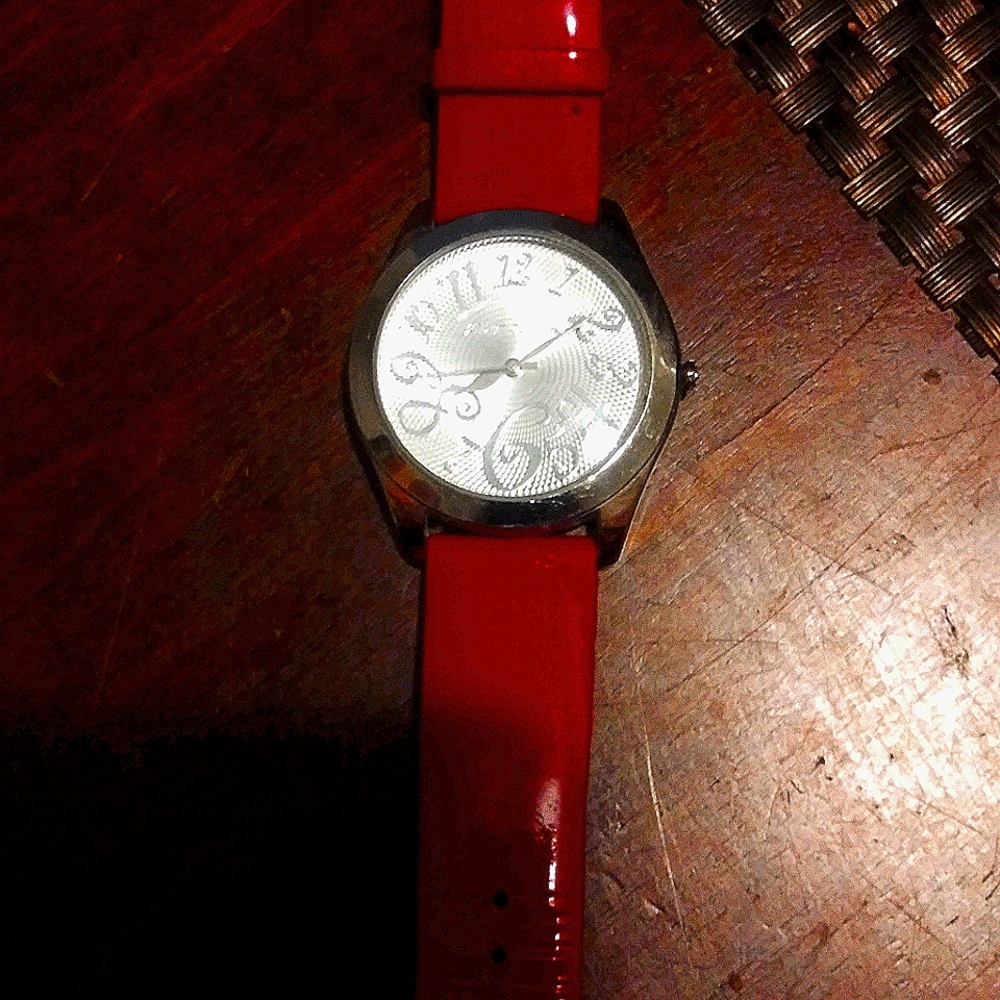 Watch - Picture 2 of 2